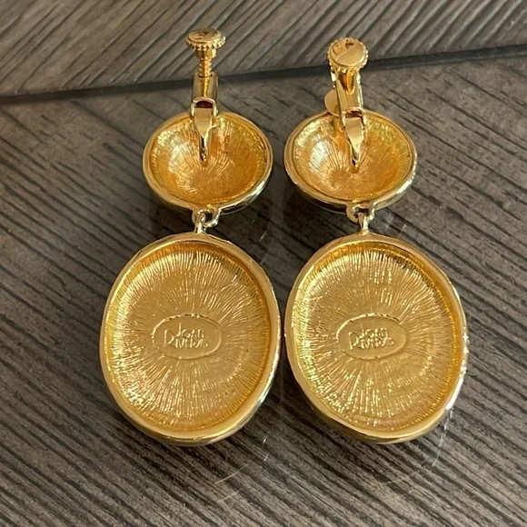 Vintage Joan Rivers Red and Ivory Drop Enamel Clip Earrings - Picture 4 of 16